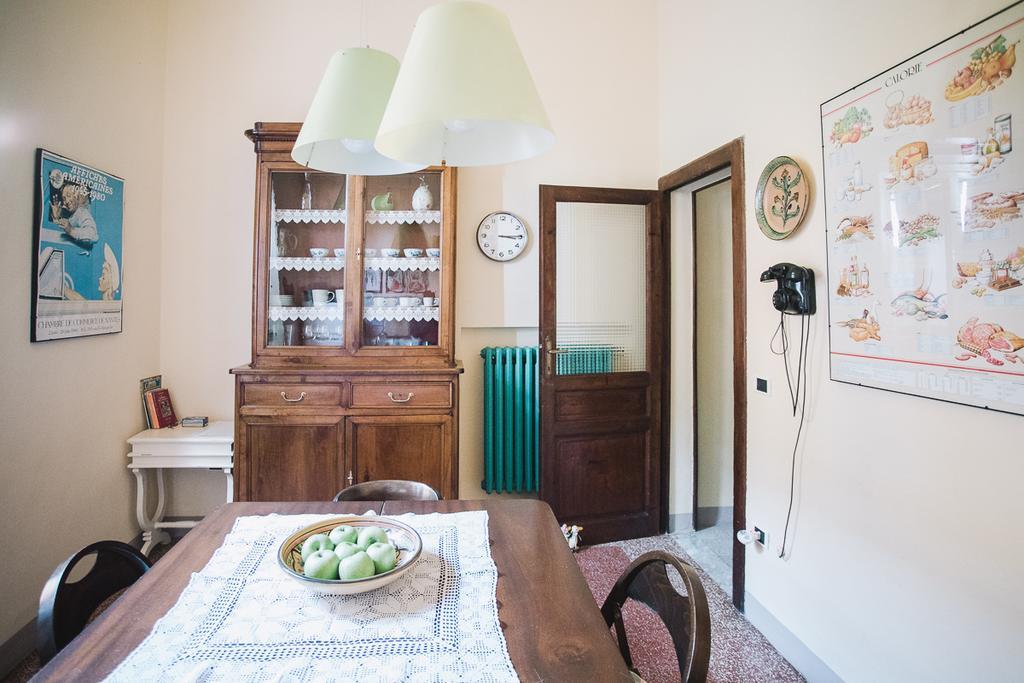 La Casetta Di Filippo E Chiara Pisa Exteriör bild